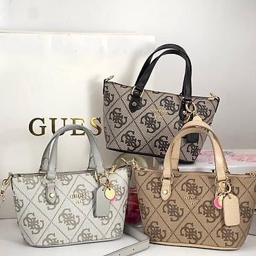 Torbe: Mini torba Guess 1981 – monogram platno - Model: mini tote/crossbody — 12