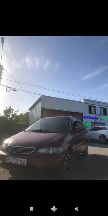 купить диски r16 4x114.3: Красный универсал Honda Odyssey с пятидверным кузовом, идеально