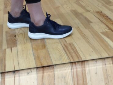 Baletkalar: Ninewest ayaqqabilari hamısı yenidir. 36-37 olculerdir. temiz — 10