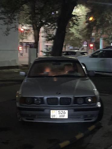 усы е34: BMW 5 series: 1990 г., 2.5 л, Механика, Бензин, Седан — 9