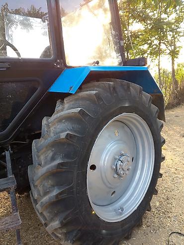 Traktorlar: Belarus 892 traktor - Model: Belarus 892 (4x4) - Rəng: mavi-qara - — 10