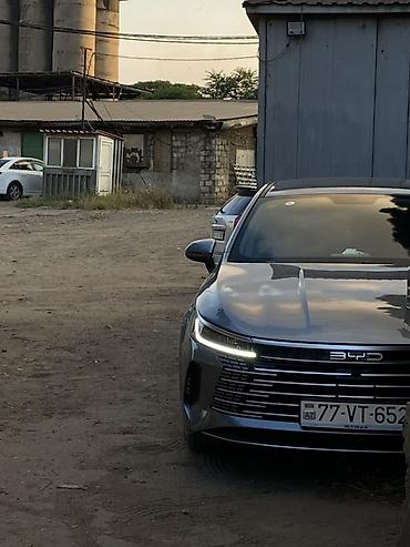 2 el traktör: BYD Destroyer 05: 1.5 l | 2025 il 18000 km Sedan — 5