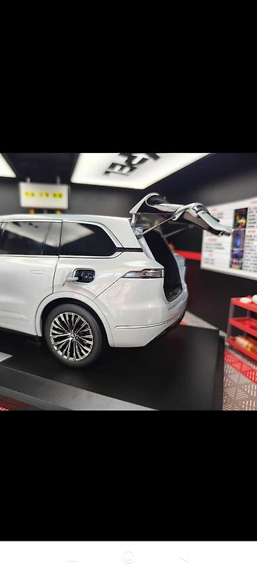 Avtomobil modelləri: 2025 il, 1:18, Dəmir — 6