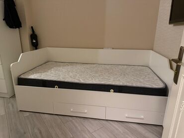 Gəzinti arabaları: SabsulTecili evden cixmalidir. carpayisi . matras var. Qiymet 140azn