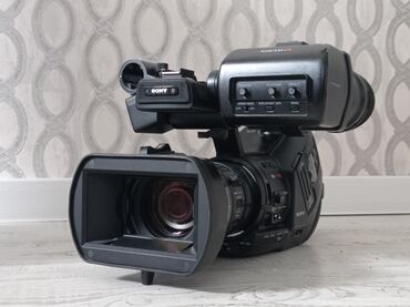 видеокамера панасоник 4к: Sony EX3. Təcili satılır. 2 batareya 1 kart (16gb) Adaptor İşıq