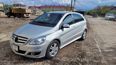 Mercedes-Benz: Mercedes-Benz B 180: 1.7 л, Автомат, Бензин, Хэтчбэк