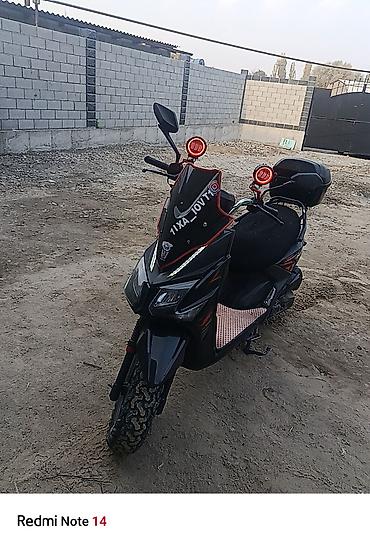 крыло скутер: Продаю скутер — 1