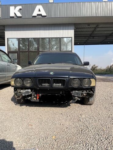 багажник ауди 80: BMW 5 series: 1993 г., 2 л, Механика, Седан