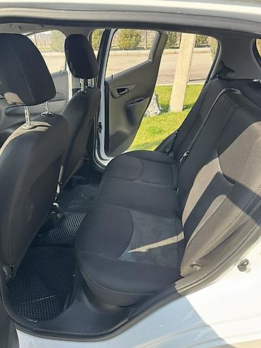 Chevrolet: Chevrolet Spark: 2017 г., 1 л, Бензин, Хэтчбэк — 8