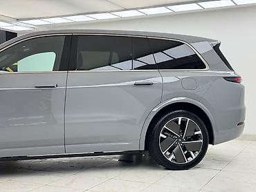 byd e1: Lixiang L9: 2025 г., 1.5 л, Автомат, Гибрид, Кроссовер — 5