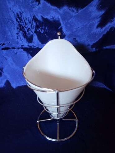 Ostalo posuđe: Porcelanska nova posuda za pomfrit,sladoled itd. sa stalkom — 6