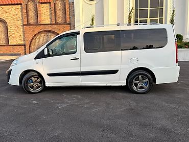 latun satisi: Peugeot Expert: 2 l | 2014 il 389000 km Van/Minivan — 5