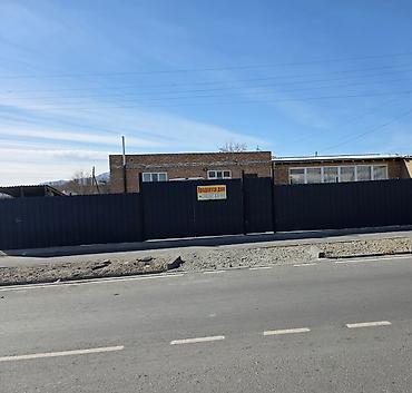 Продажа коттеджей и домов: Продаётся коммерческое помещение с земельным участком в центре города — 3