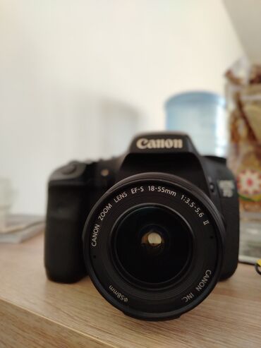 canon eos rebel t6: Canon EOS 7D Peşəkar fotoaparat. Hər bir funksiyası işləkdir. Çox az