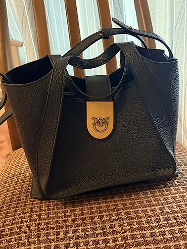 coach бишкек: PINKO — стильная кожаная сумка, чёрная Продаю оригинальную сумку — 1