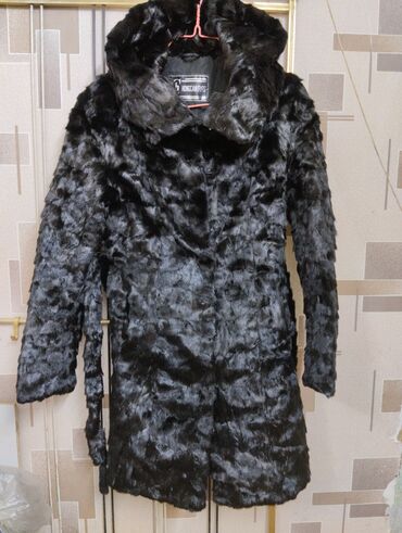 шубу из искусственного меха: Шуба, Тизеден, Капюшону бар, M