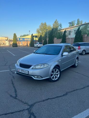 машина айдаган: Chevrolet Lacetti: 2011 г., 1.6 л, Автомат, Газ, Седан