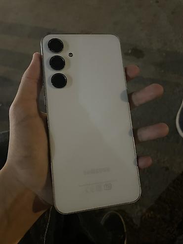 телефон fly fs521 power plus 1: Samsung Galaxy A55 5G, 256 ГБ, цвет - Белый — 1