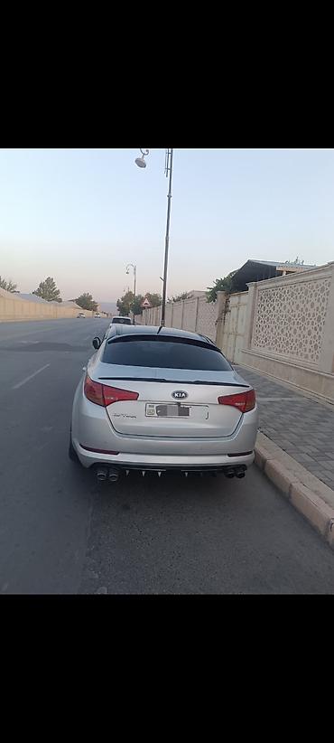 opel zafira b: Kia Optima: 2 l | 2011 il Sedan — 5