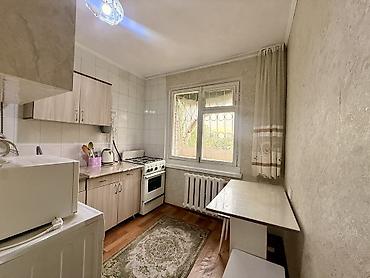 Продажа квартир: 3 комнаты, 63 м², 8 мкр 104 серия, 5 этаж — 3