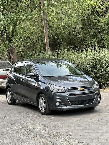 дверь спарк: Chevrolet Spark: 2017 г., 1 л, Автомат, Бензин, Хэтчбэк — 3