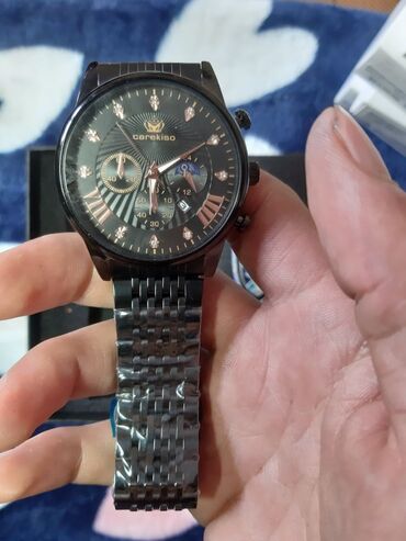часы с позолотой: Часы качество хорошее обсалютно новые 
 смотрятся классно на руке