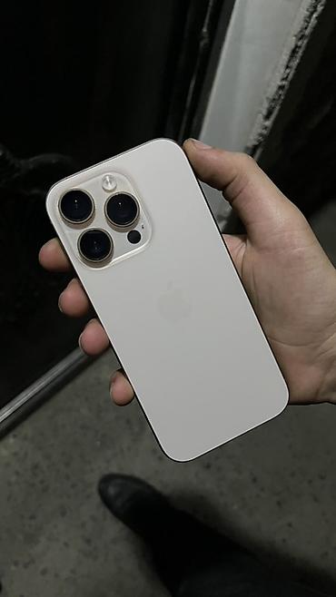 apple 8: IPhone 16 Pro, 128 GB, Desert Titanium, Barmaq izi, Face ID — 7