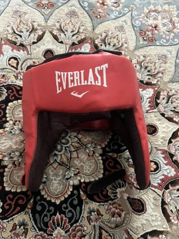дурбу бишкек цена: Боксерский шлем Everlast красного цвета предназначен для защиты головы