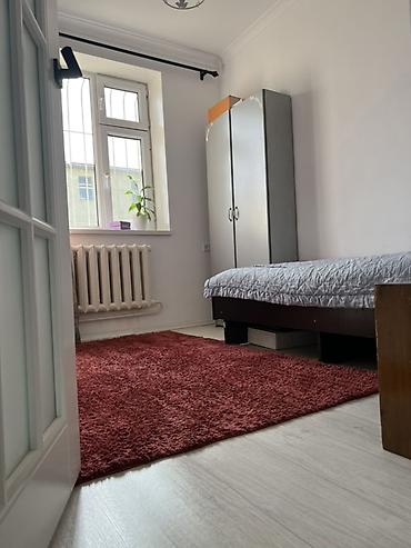 Продажа полдома: Продаю уютное пространство для большой и дружной семьи. Если вашего — 19