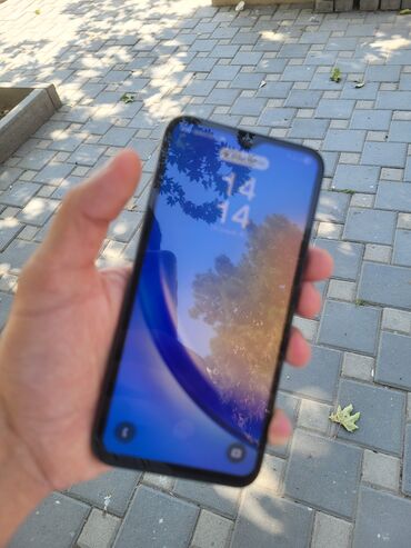Стаканы: Samsung Galaxy A34 5G, 128 ГБ, Отпечаток пальца, Две SIM карты, Face ID