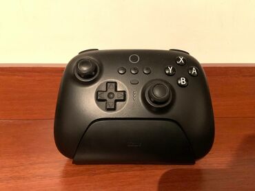 компьютерные мыши sky: Продаю 3 геймпад Первый 8bitdo ultimate цена 3000 сом,второй