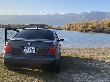 volk: Volkswagen Bora: 2002 г., Седан — 4