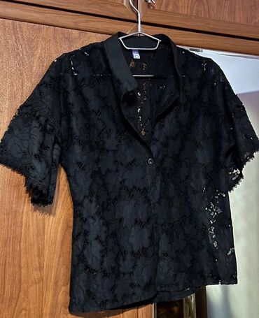 Kürklər: S/M olcu 10 azn