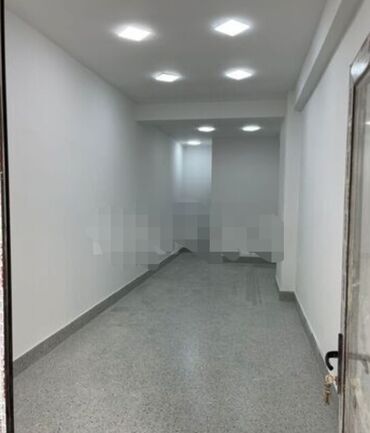 сниму квартиру в баку недорого: Razinde akkord yasayis kompleksin tam merkezinde temirli 30 kv obyekt