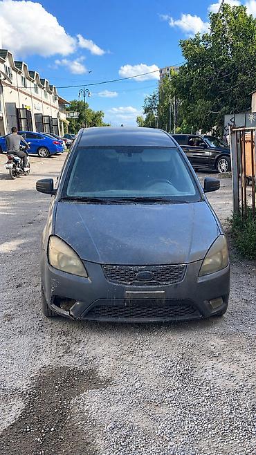 m50n satisi: Kia Rio: 1.5 l | 2010 il Hetçbek — 2