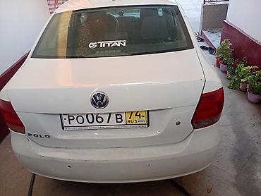 v klass: Volkswagen Polo: 2014 г., Седан — 1