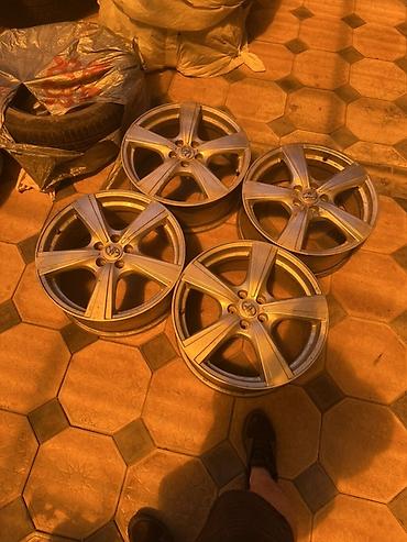 Диски: Литые Диски R 17 Toyota, Комплект, отверстий - 5, Б/у — 2