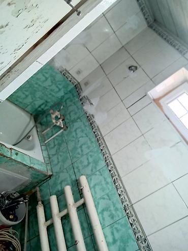 Аренда помещений свободного назначения: Сдаётся помещение с двумя изолированными комнатами.Район Кызыл-Аскер — 15