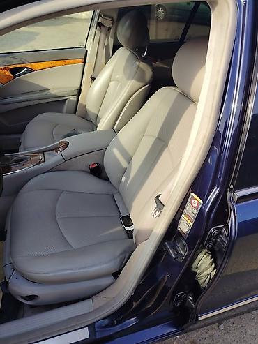 Mercedes-Benz: Mercedes-Benz E-Class: 2.2 l | 2005 il Sedan — 23