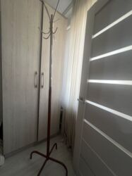 рестоврация одежды: Вешалка. 500 сом