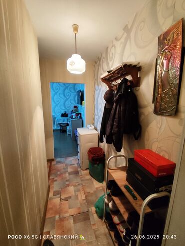 жк малина купить квартиру: 1 комната, 33 м², 104 серия, 1 этаж, Старый ремонт