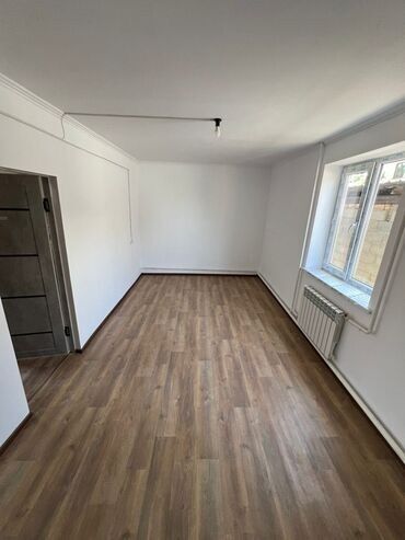 сдается дом новопавловка: 25 м², 2 комнаты, Подвал, погреб, Забор, огорожен