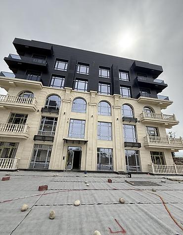 продаю квартиру 10 мкр: 1 комната, 50 м², 2 этаж, ПСО (под самоотделку) — 2