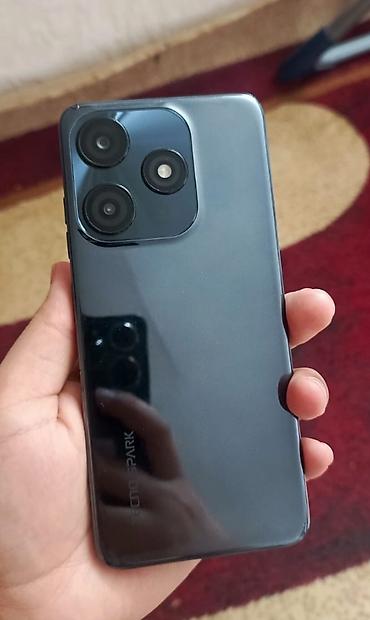 ayfon 14 ucuz: Tecno Spark, rəng - Boz, Barmaq izi — 2