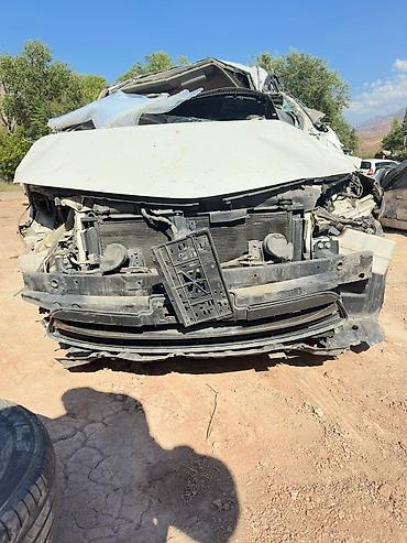 на запчасти авто: Toyota Estima / Estima Aeras в аварийном состоянии год 2010 обьем 2.4 — 3