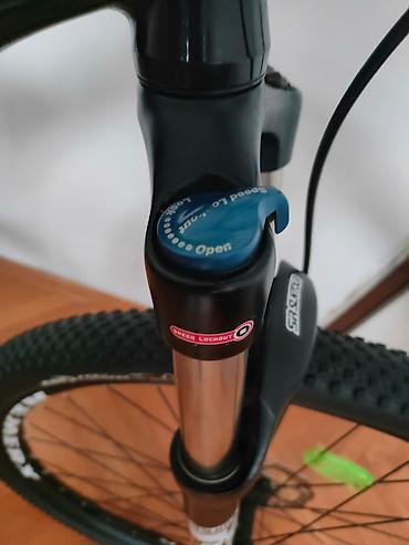 Bicikli za odrasle: MTB MRX Race Elite. Takmicarski brdski bicikl M veličine. 2 POKLONA — 15