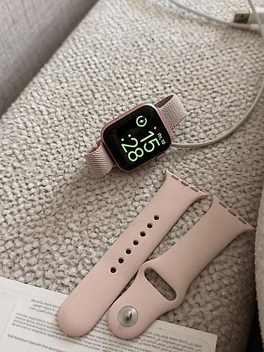 Акылдуу сааттар: Apple Watch Series 5, 40 мм, GPS. В комплекте зарядка, браслеты — 4