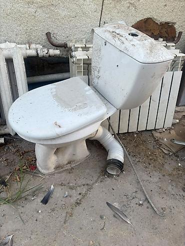 бу унитас: 2 унитаза б/у рабочие состояние на фото 
без протечек. 
цена за шт — 1