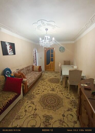 Həyət evləri və villalar: 2 otaqlı, 50 kv. m