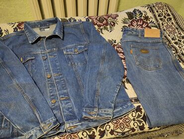 Костюмы: Продам джинсовый костюм, 50р монтана, не китайский